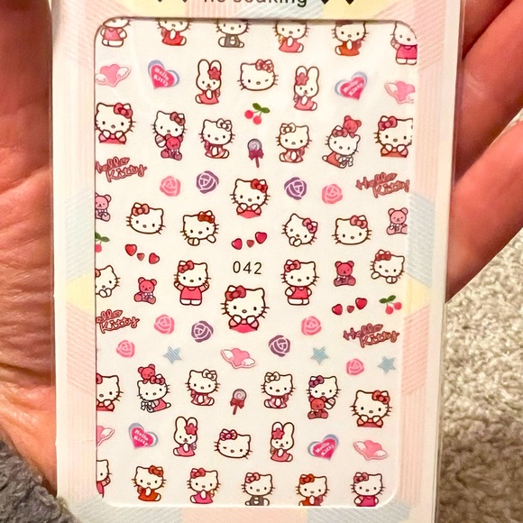 💌BO/GO$6 Hello Kitty Valentines Day Nail Decals - Picture 1 of 1
